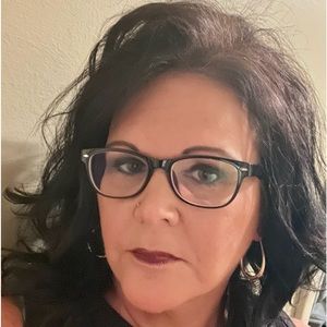 Meet your Posher, Andres